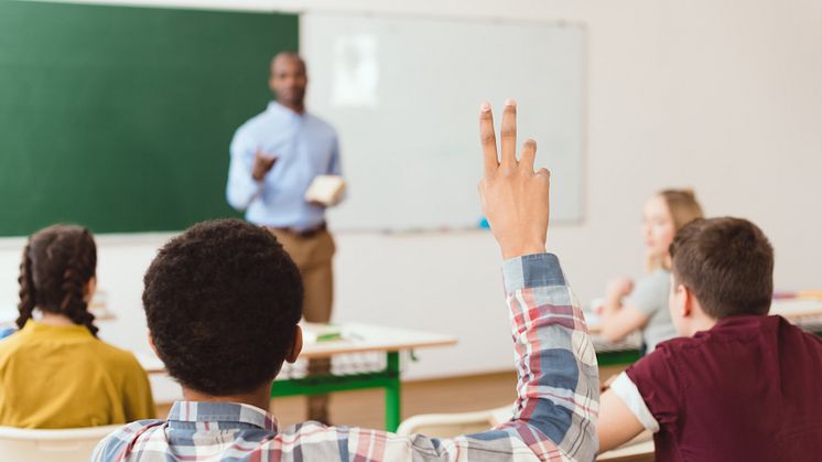 Tidöpartiernas förslag om anmälningsplikt strider mot allt vad skolan står för