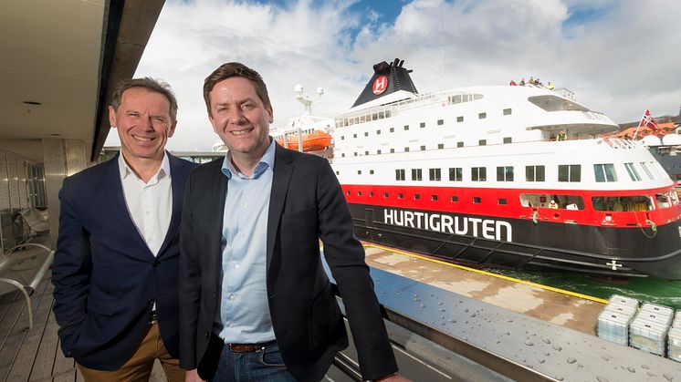 Signerer avtale om milliardkontrakt: Bygger inntil fire nye hurtigruteskip