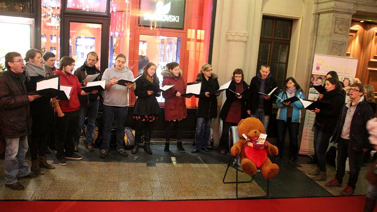 Großer Erfolg: Bärenherz-Weihnachtsbasar 2015