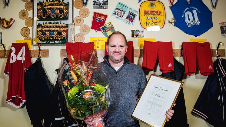 Glenn Hyséns gripande möte med vinnaren av Årets föreningshjälte 2015