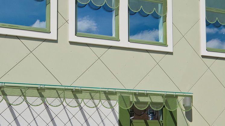 Grönmossens förskola i Bagarmossen Stockholm. Brandsäker fasad i fibercement. Foto Cembrit