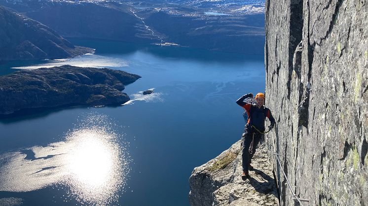 No kan du snart klatre opp den høgste sjøklippa i Europa, Hornelen Via Ferrata. Foto: Norges Boltefond