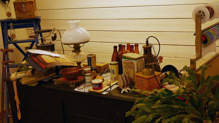 Solkullen har en egen lanthandel - ett minimuseum - som väcker minnen och leder till samtal. Bild: Anie Reis