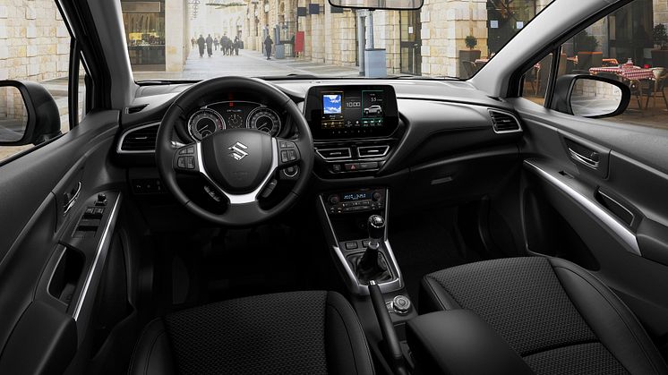 Ny Suzuki S-Cross-instrumentbord