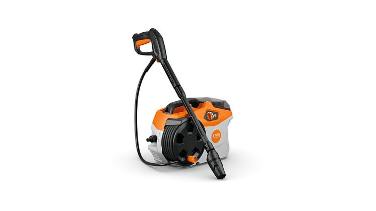 Nya högtryckstvättarna REA 60 PLUS och REA 100 PLUS från STIHL gör rengöringen där hemma så smidig som möjligt.