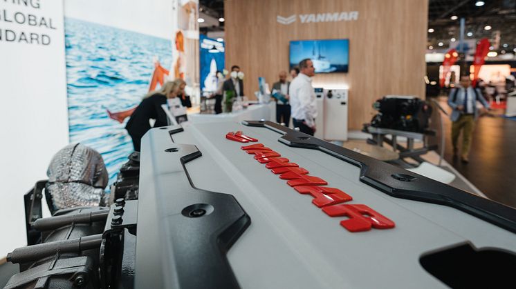 YANMAR boot stand