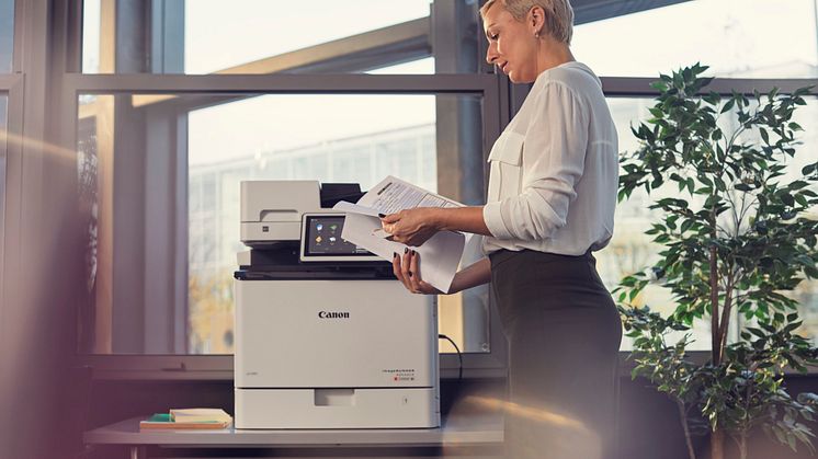 imageRUNNER ADVANCE 3rd Edition C256series Lifestyle Security Theme