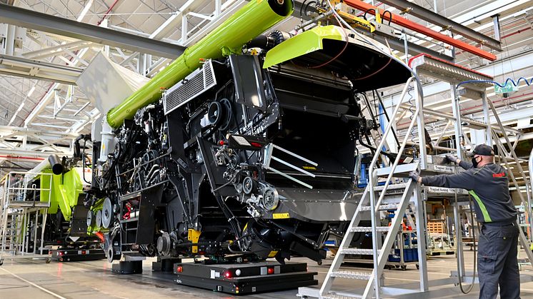 Assembly of combine harvesters at CLAAS in Harsewinkel