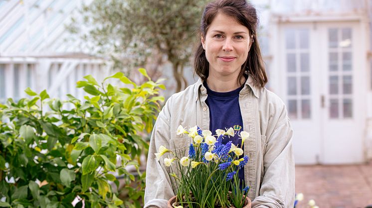 Kom tätt intill vårens gulligaste blommor – intervju med Sara Bratt 