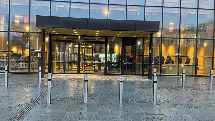 Kommunhuset entre