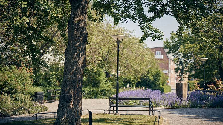 Sitta, leka, fika och kanske ett lusthus- allt med närhet till toalett! Så vill invånarna ha det i stadsparken