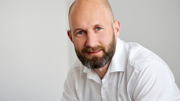 Thomas Billberger, expert på Avtalspension SAF-LO, berättar att de som planerar att byta pensionsförvaltare för sin Avtalspension SAF-LO behöver göra det innan 27 maj i år. Eller efter vänta till 27 oktober.