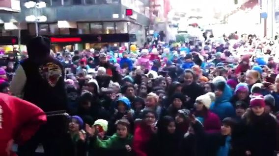 Sean Banan i Södertälje centrum!