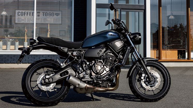 「XSR700 ABS」　マットダークパープリッシュブルーメタリック1
