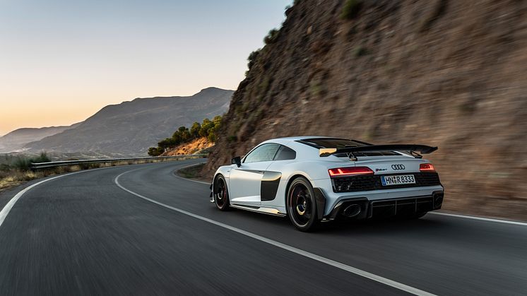 Audi R8 Coupé V10 GT RWD (Suzukagrå)