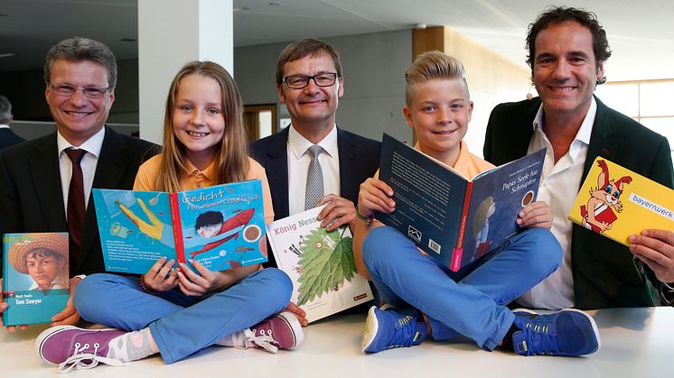 Presseinformation: Kinderbibliothekspreis für fünf herausragende Bibliotheken - Bayernwerk zeichnet Preisträger in Essenbach aus