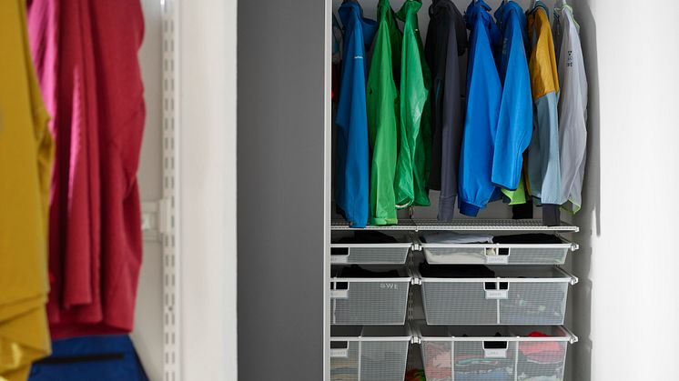 Elfa_Laundry_Cleaning_Interior_Click-in_system_Classic_2022_02_010
