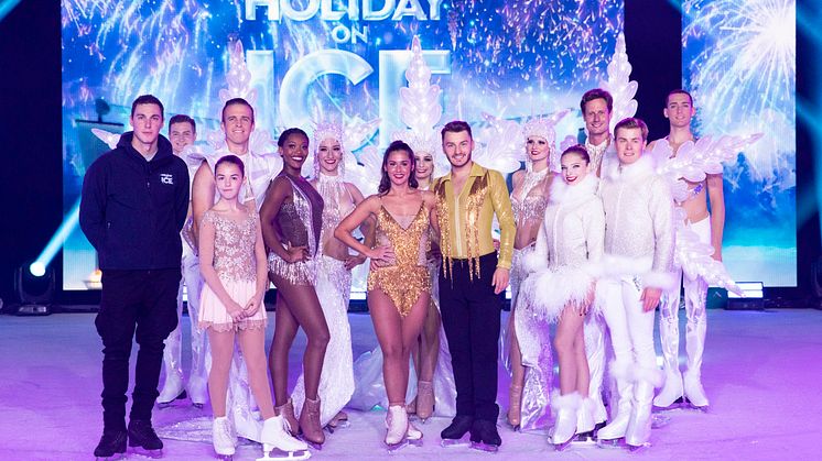 HOLIDAY ON ICE feiert Saisonauftakt: spektakuläre Cast-Performances und leidenschaftliche Starkür von Sarah Lombardi