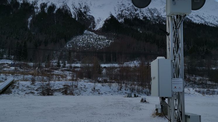 Denne radaren varslet raset og stengte trafikken før snømassene dundret over riksvei 51 i Lom i dag tidlig.