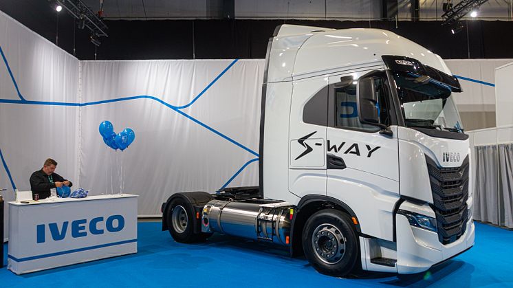 IVECO S-WAY NP
