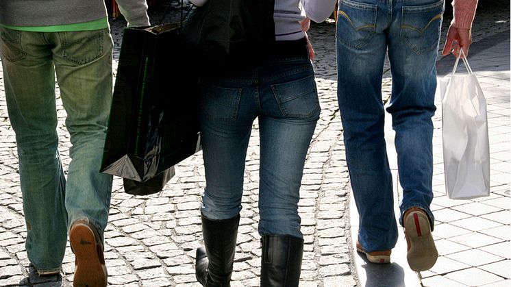 Papper, plast eller tyg – experterna om vad du ska tänka på när du väljer påse