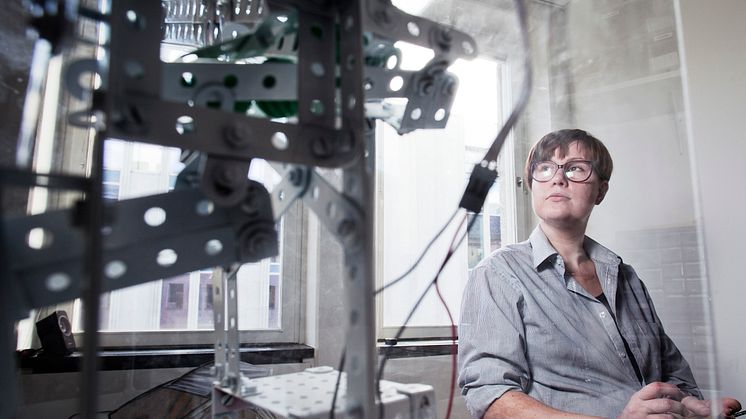 Ellen programmerar elektronik som får folk att le