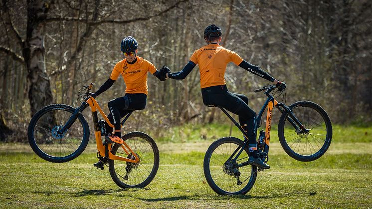 Crescentcyklisterna Samuel Örnborg och Casper Johansson