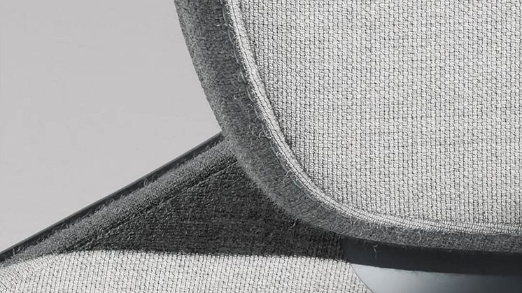 Mist_-_interior_seat_still_4
