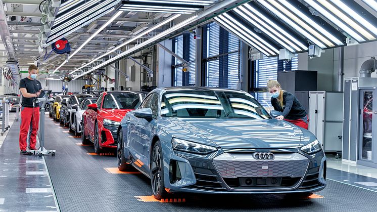 Audi e-tron GT produceres på Böllinger Höfe fabrikken sammen med Audi R8