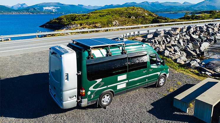 Continental_Vanlife_Gallery_780x480_SolarPanel (1).jpg
