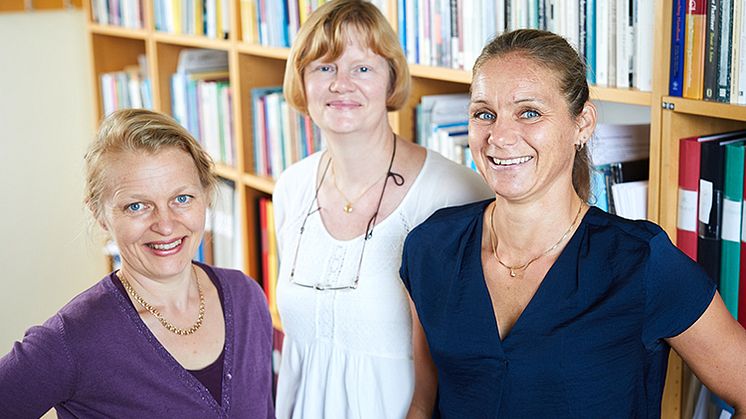 Sofia Kjellström (t.v.) tillsammans med docenterna Ann-Christine Andersson och Kristina Areskoug-Josefsson, som också kommer att delta i projektet. Foto: Patrik Svedberg