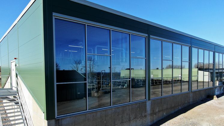 Vid Stengårdens reningsverk i Simrishamn testas ett innovativt system med flera olika reningstekniker. En av de stora miljövinsterna är att få bort läkemedelsrester från vattnet. Foto: Stefan Pauli Sankilampi