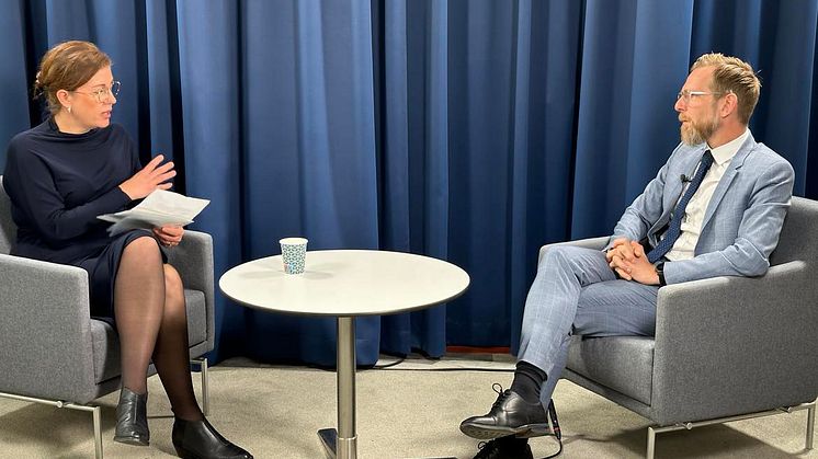 et finns många aktuella tandvårdspolitiska frågor just nu. Förbundet har haft möjligheten att fråga ut Jakob Forssmed, Sveriges socialminister vad han anser.