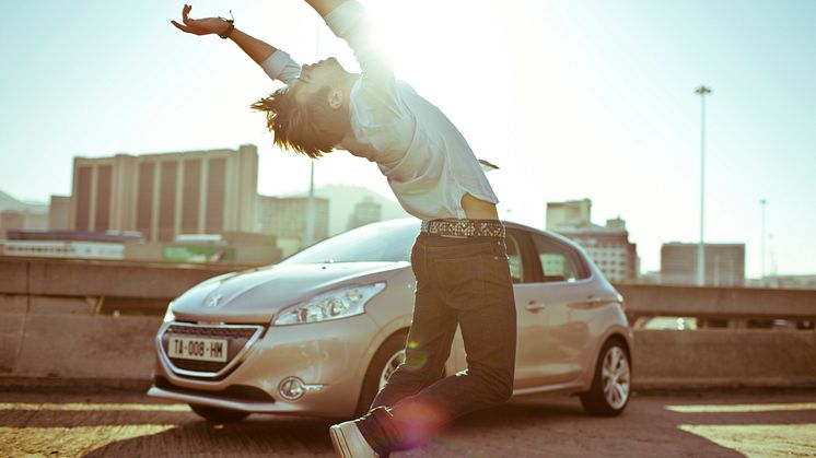 Peugeot 208 - tag styringen