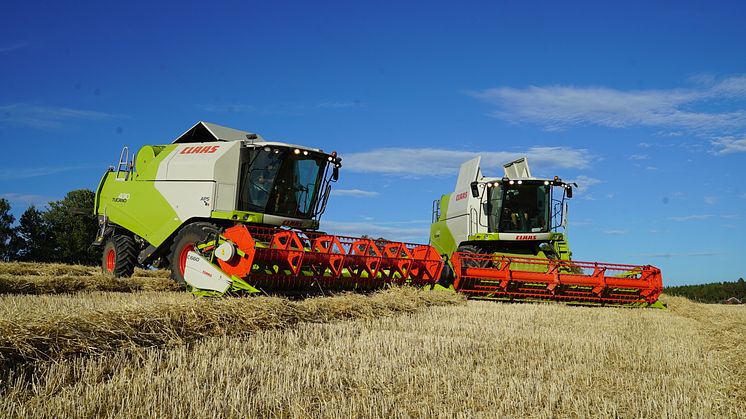 Ny og gammel CLAAS TUCANO