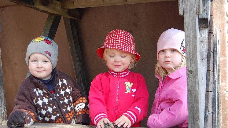 - Vi är glada att kunna erbjuda en så personaltät barnomsorg i Nora och därmed en hög och jämn kvalitet inom våra förskolor, säger  Sofie Nylén, en av Nora kommuns förskolechefer