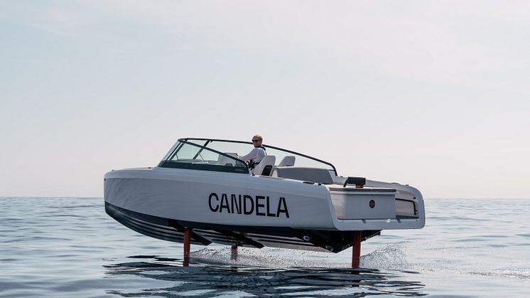 Candela C-8