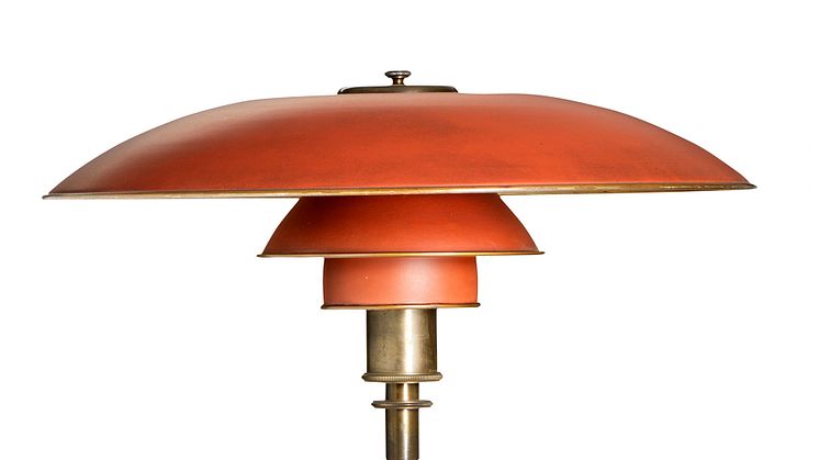 Poul Henningsen's first floor lamp (1926-28)