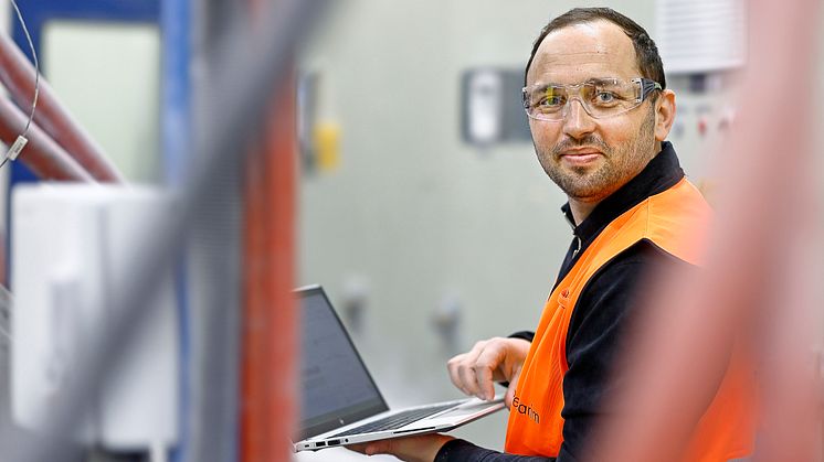 Perparim Sylejmani, Digital Factory Leader på Nexans, vill få hjälp att tolka data för att kunna höja produktionskapaciteten.
