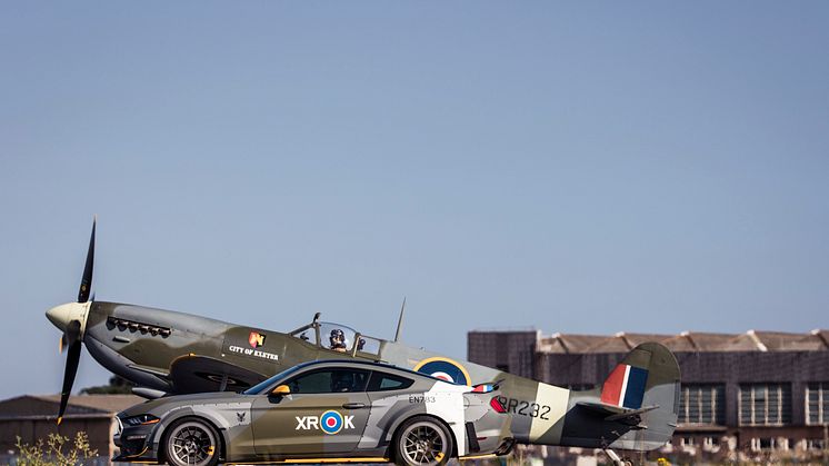 0771_DG_Mustang_Spitfire