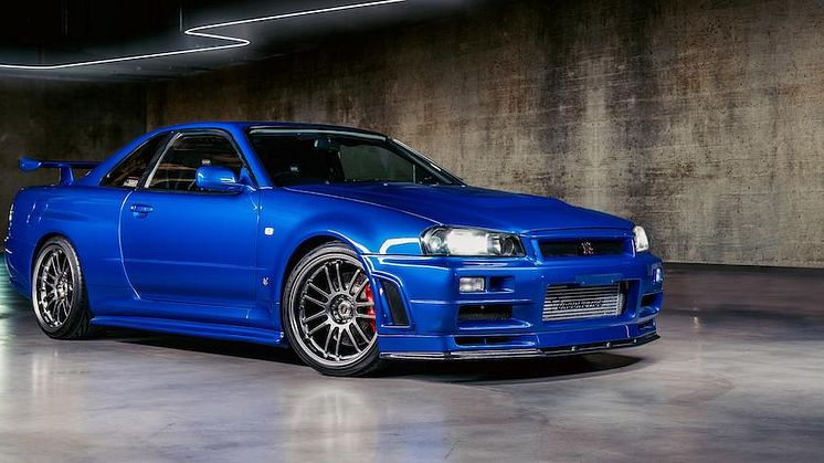 En blå 2000 Nissan Skyline R34 GT-R, der har været med i filmen Fast & Furious 4, kommer under hammeren hos auktionshuset Bonhams, som Bruun Rasmussen nu er en del af.