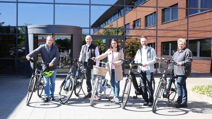 Trendthema Dienstrad - Vorausradeln mit DÄNISCHES BETTENLAGER und Bikeleasing Service GmbH