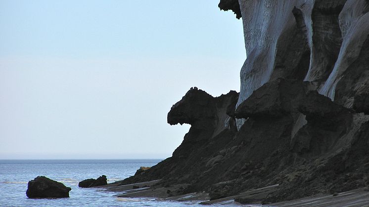Eroderande kustnära permafrost från Laptevhavet.