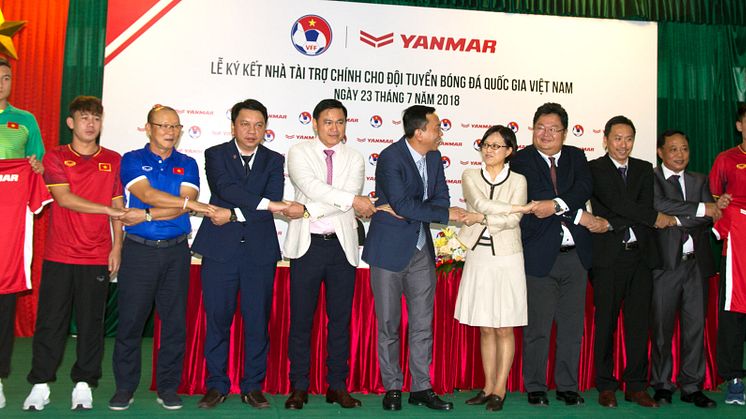 Yanmar renews its support of the Vietnam National Team