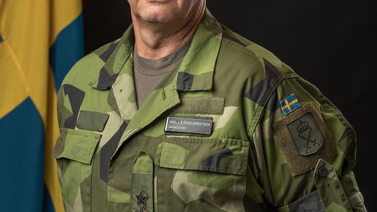 Sveriges arméchef Karl Engelbrektson till SKYDD