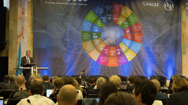 Audi CEO Rupert Stadler taler på FN-konferencen 'AI for Good Global Summit' 7 juni 2017 i Geneve