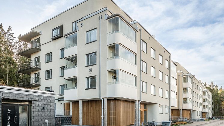 Kvarteret Skrönan i Bromma är ett exempel på miljöcertifierade hus som SKB byggt med hjälp av grön finansiering. Foto: baraBild