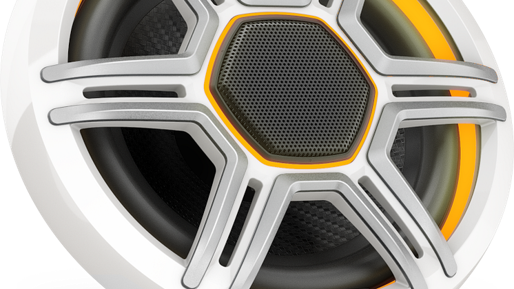 FusionApolloSpeakers_6.5inch_SportsWhite_FrontRight_Oragne.png