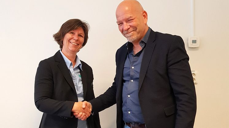 Madeleine Lundström, Vice VD Förenade Care och Jesper Kyrk, tillf. Förvaltningschef Uppsala kommun.