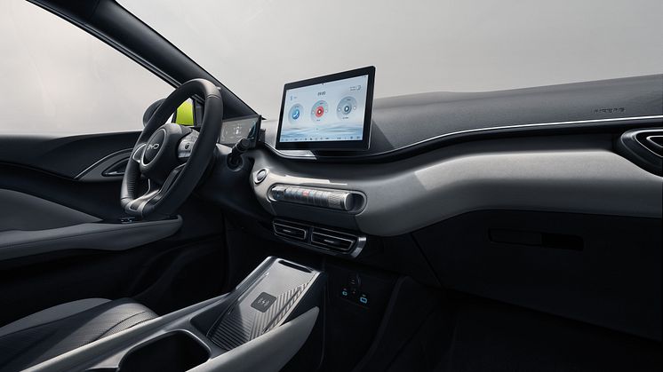 02、DOLPHIN SUER_LHD_Interior_Touchscreen_download_JPG 5000PX.jpg